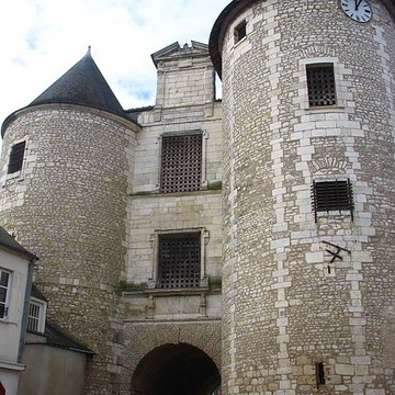 Porte de lHorloge dIssoudun
