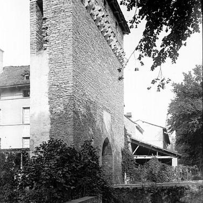 Photo de Porte de Lyon à Crémieu
