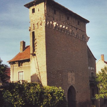 Porte de Lyon à Crémieu