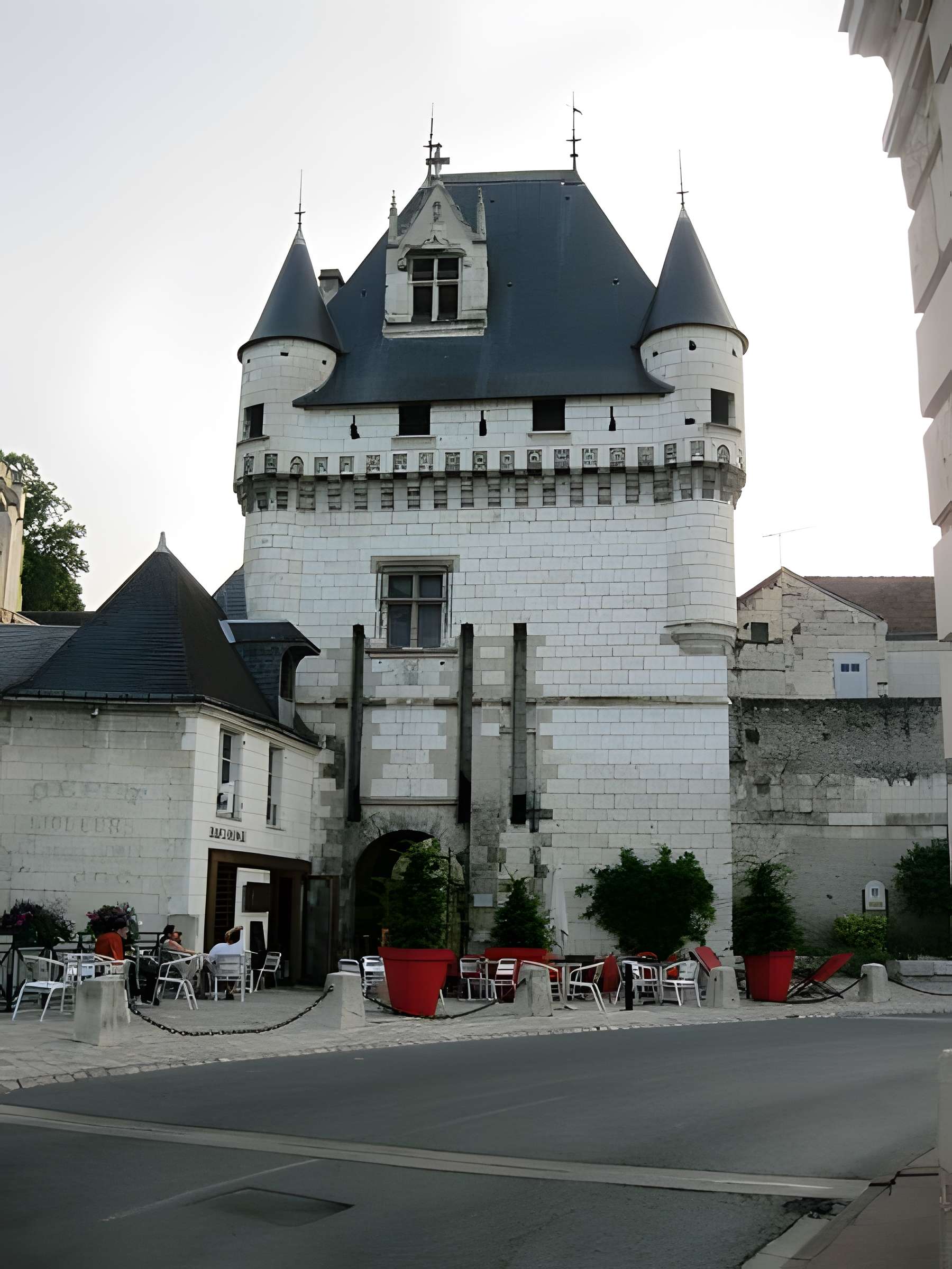 Porte des Cordeliers de Loches