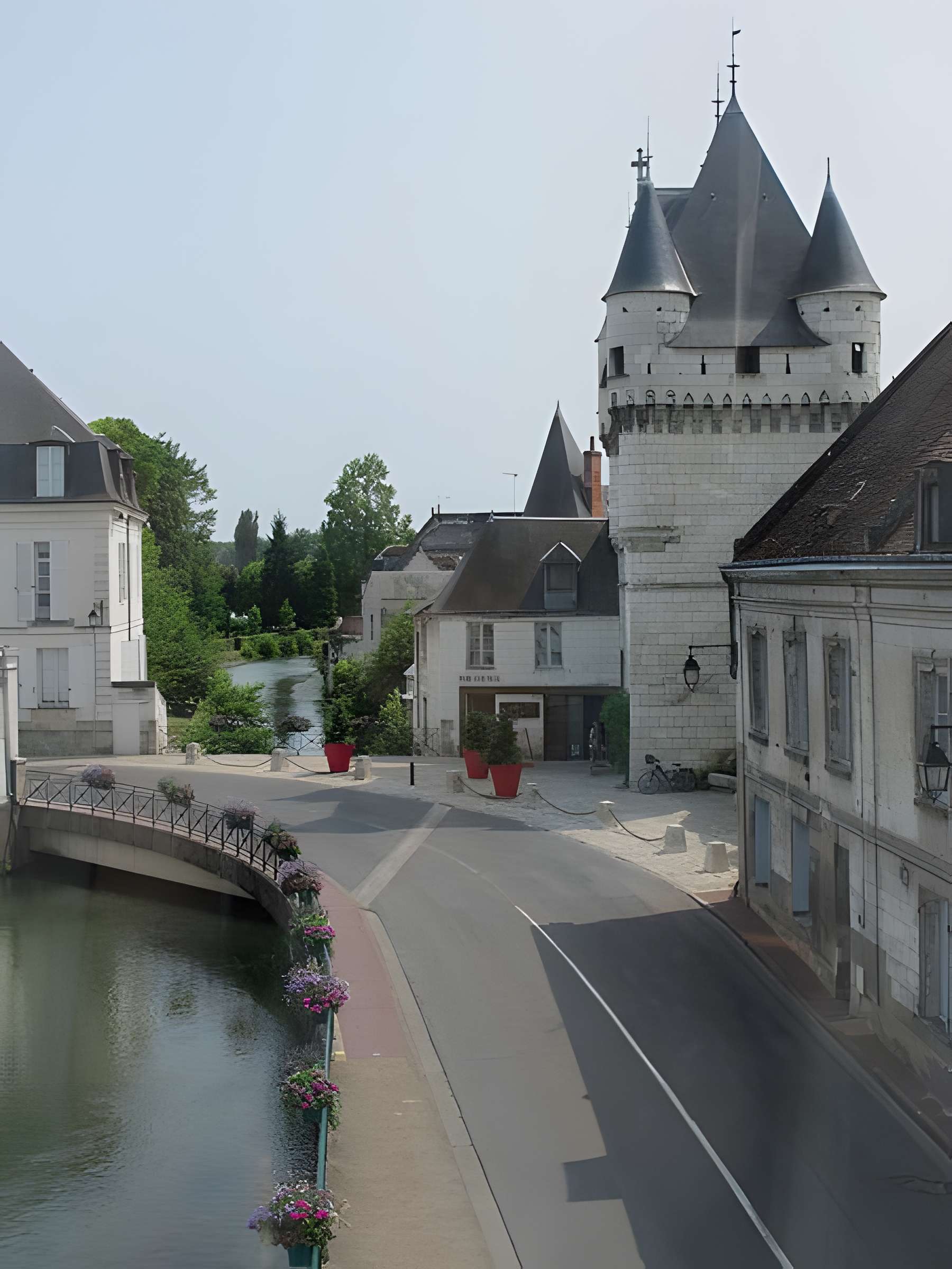 Porte des Cordeliers de Loches