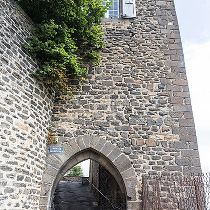 Photo de Porte des Roches de Saint-Flour