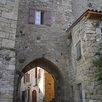 Porte du Besset de Pradelles
