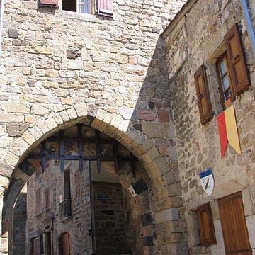Porte du Besset de Pradelles