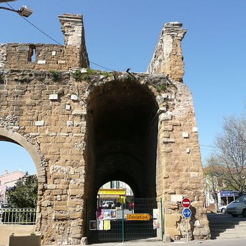 Porte Neuve de Monteux
