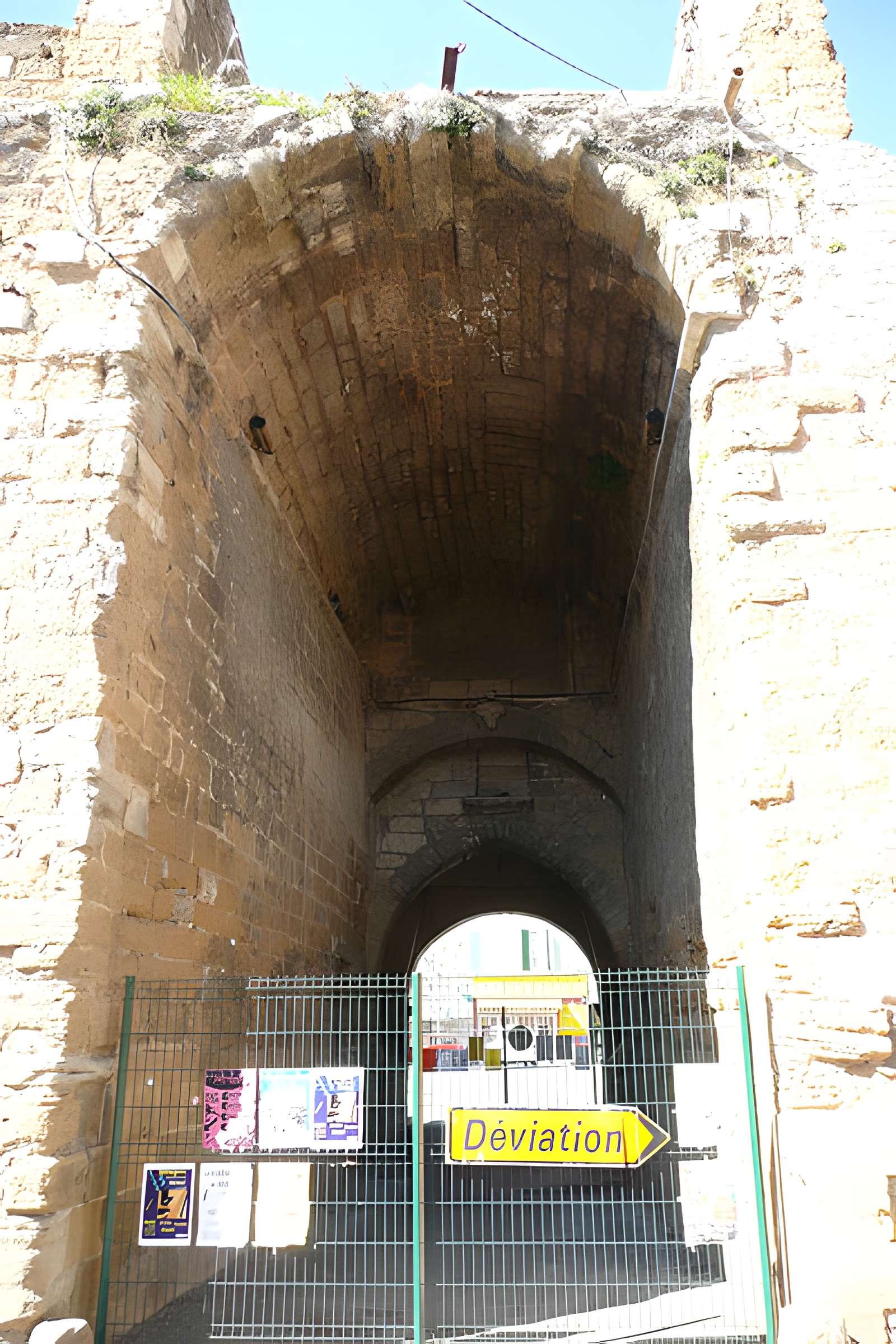 Porte Neuve de Monteux