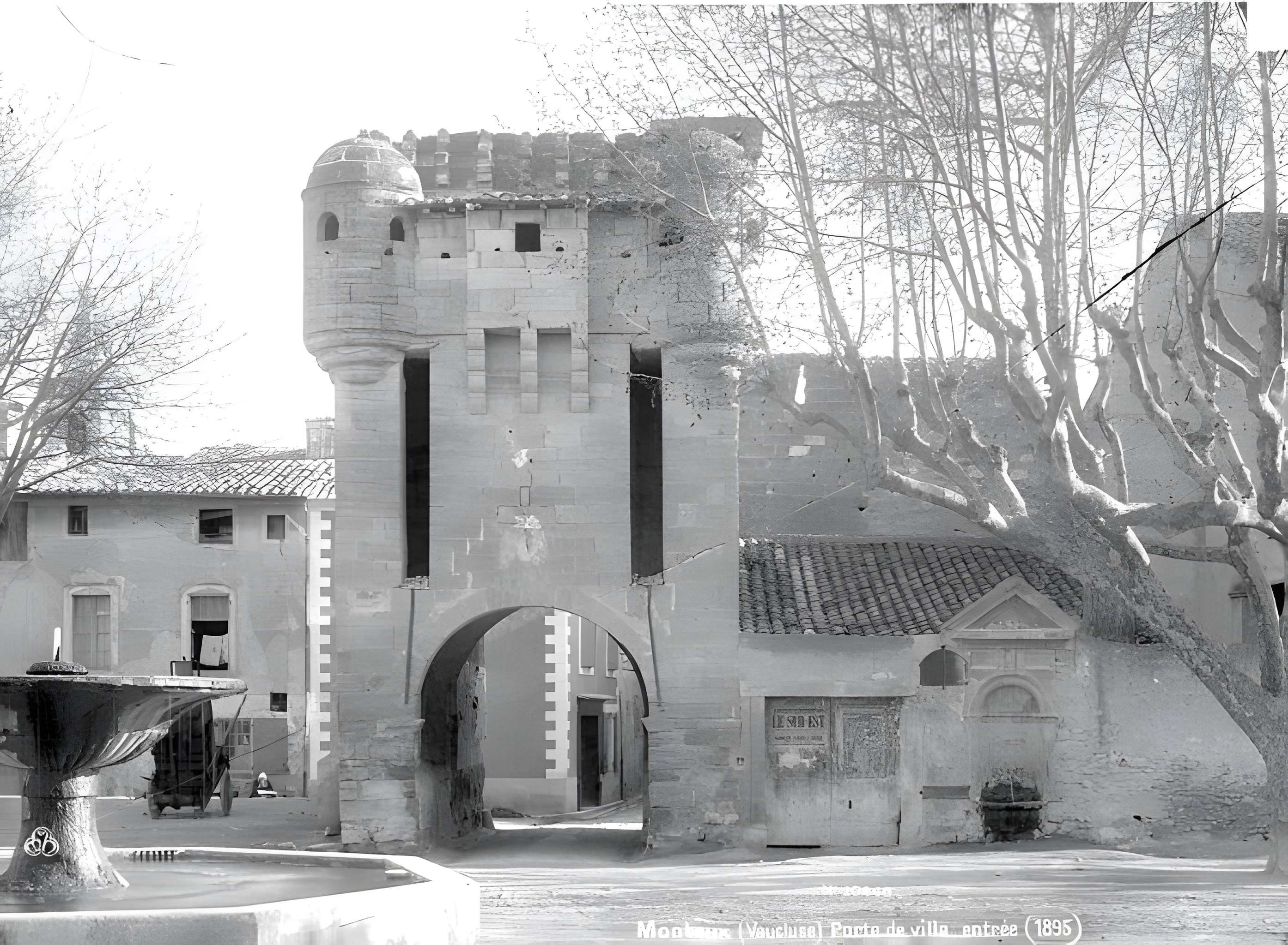 Porte Neuve de Monteux