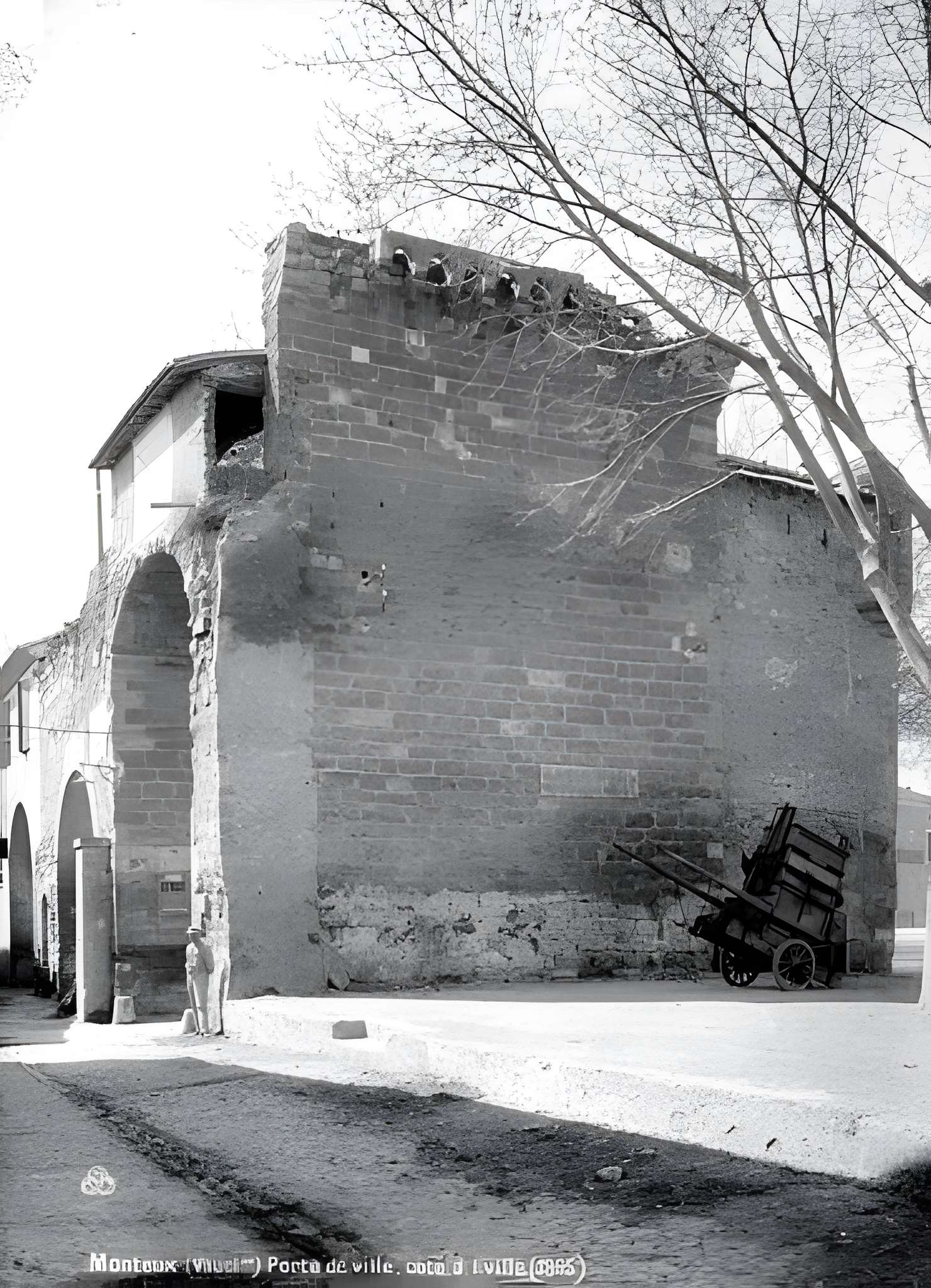 Porte Neuve de Monteux