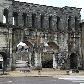 Porte Saint-André dAutun