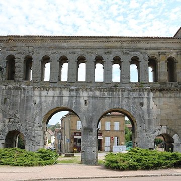 Porte Saint-André dAutun