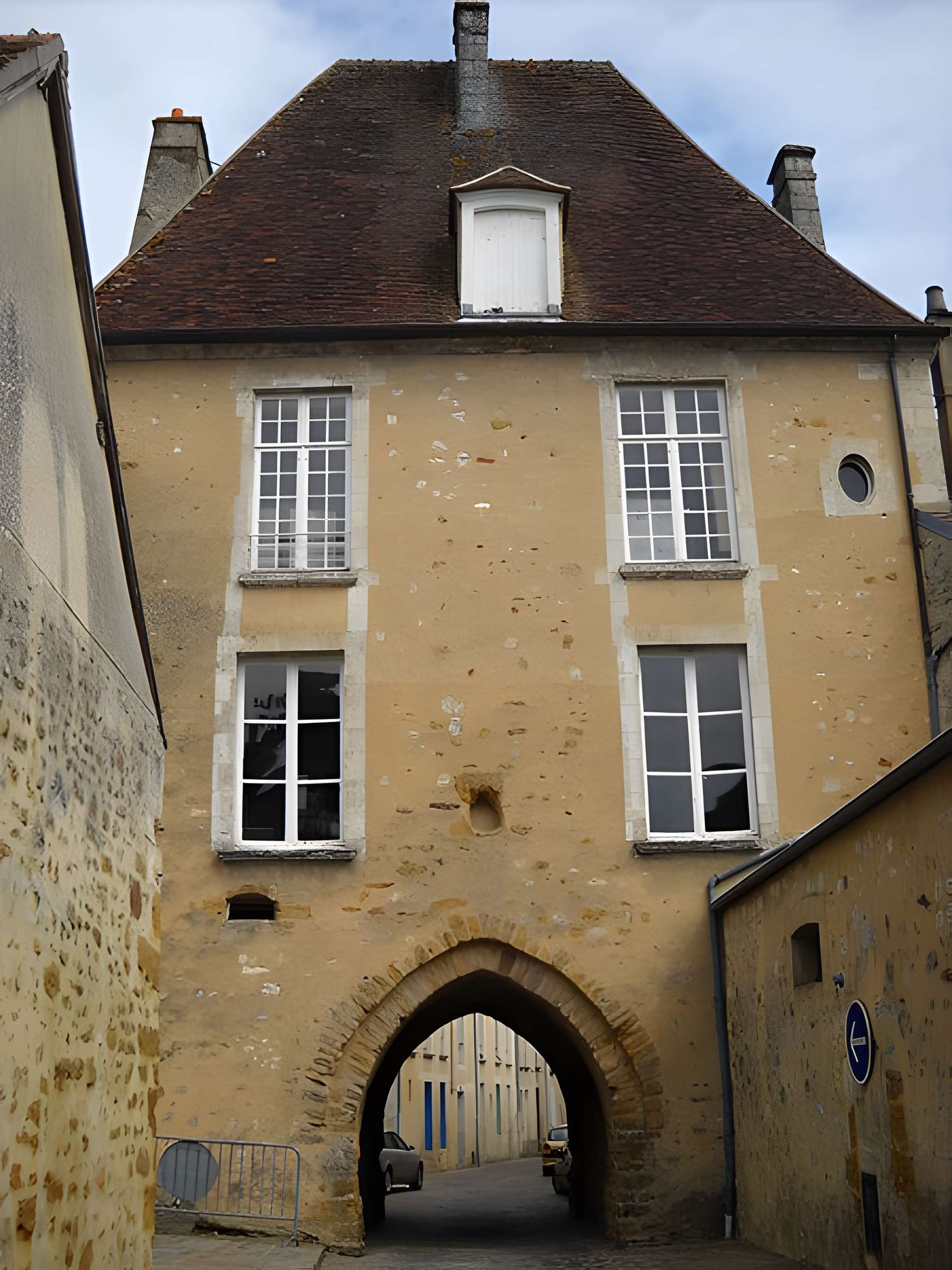 Porte Saint-Denis de Mortagne-au-Perche