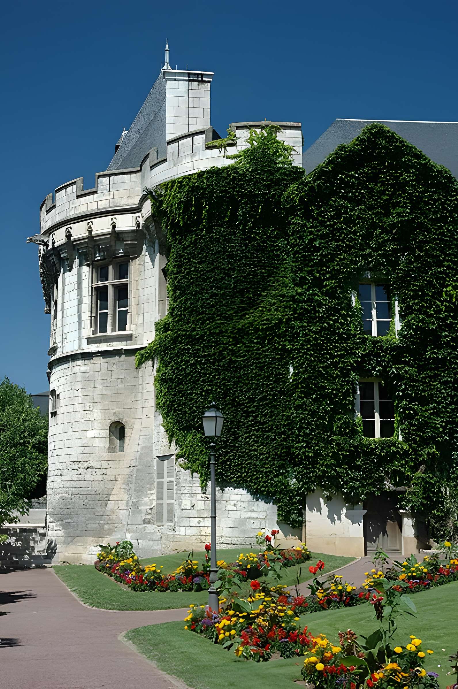 Porte Saint-Georges de Vendôme