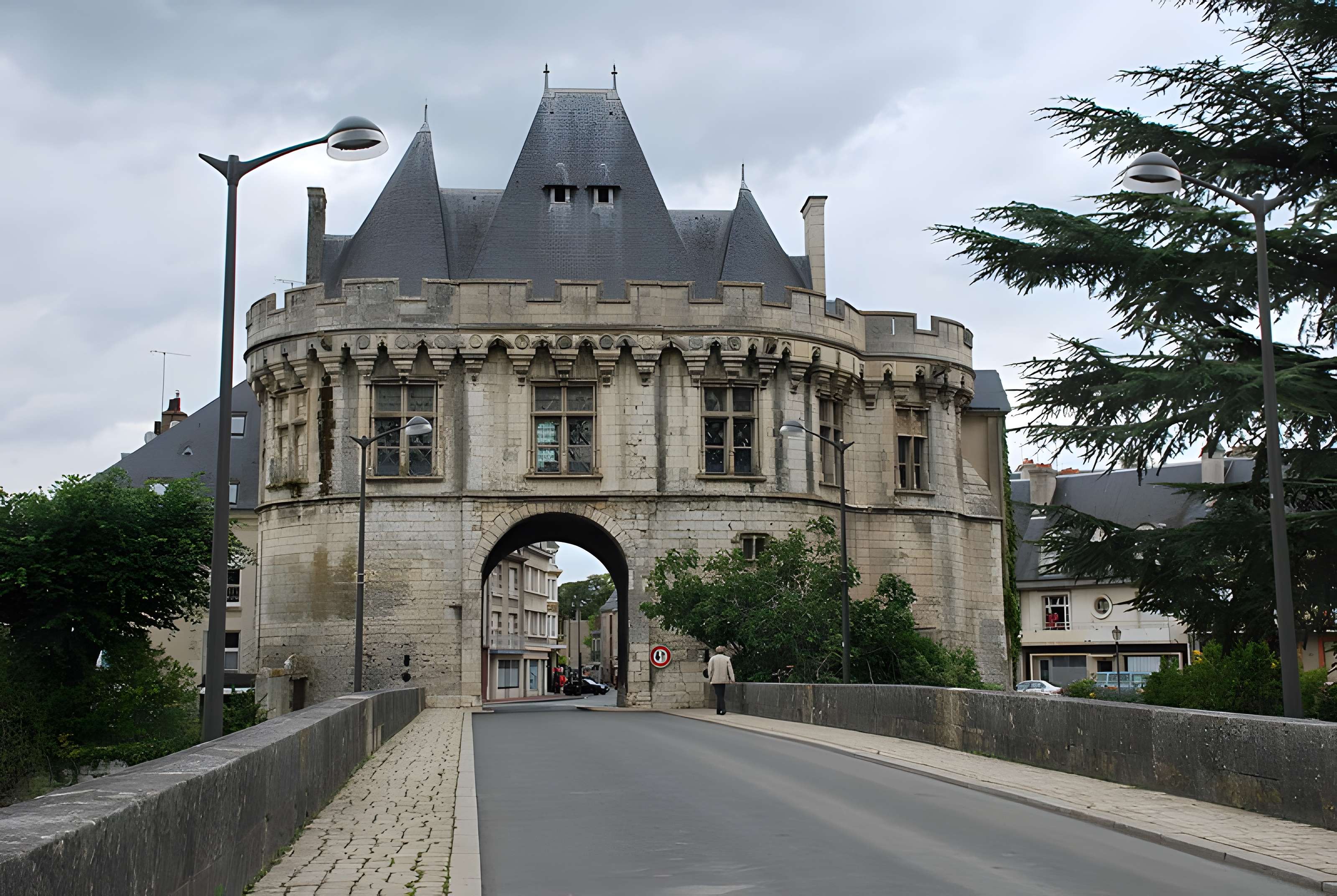 Porte Saint-Georges de Vendôme