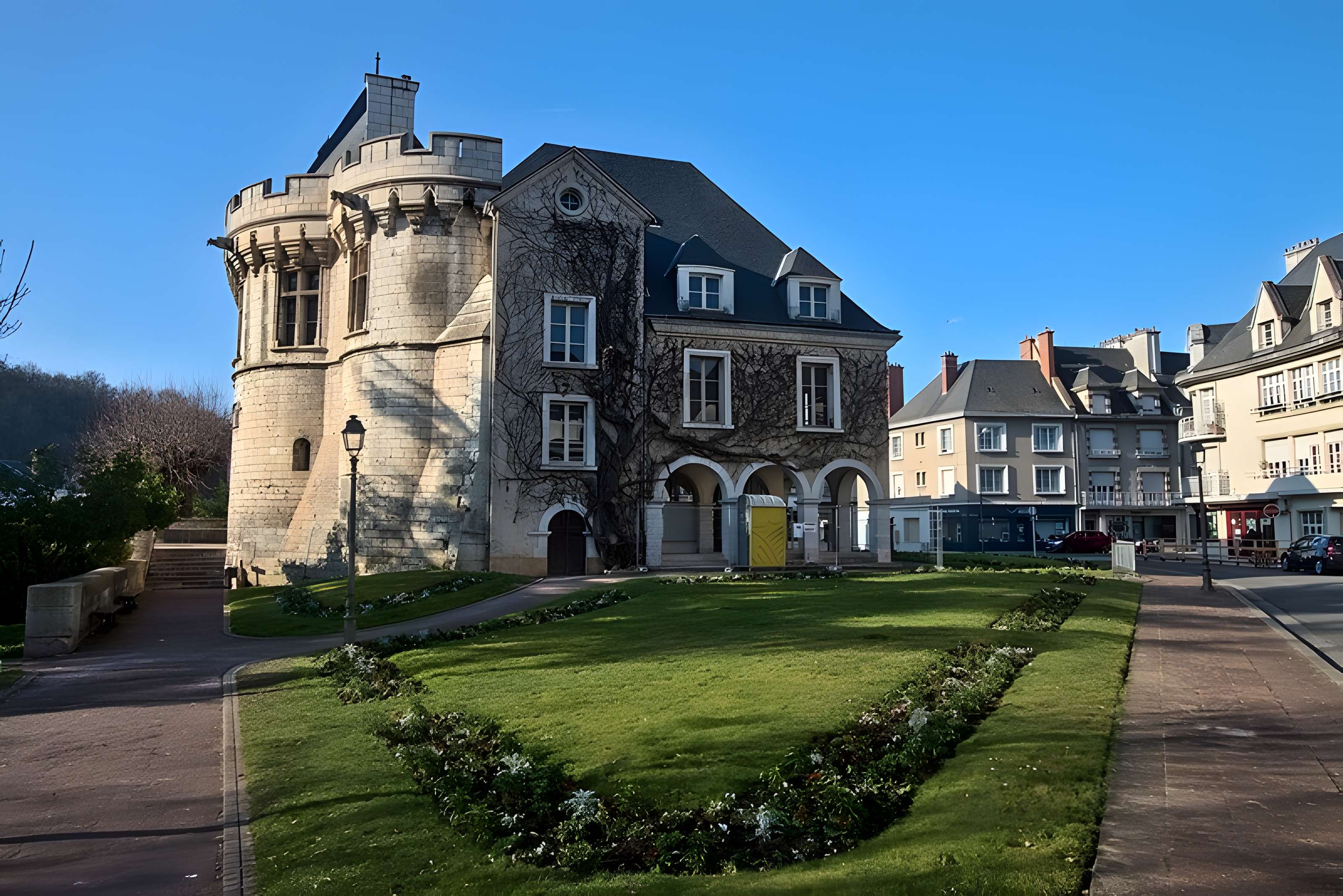 Porte Saint-Georges de Vendôme