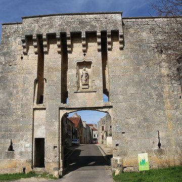 Portes de ville de Flavigny-sur-Ozerain
