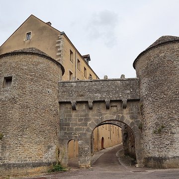 Portes de ville de Flavigny-sur-Ozerain