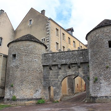 Portes de ville de Flavigny-sur-Ozerain