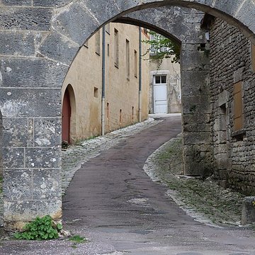 Portes de ville de Flavigny-sur-Ozerain