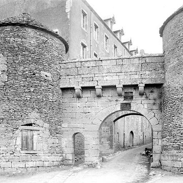 Portes de ville de Flavigny-sur-Ozerain