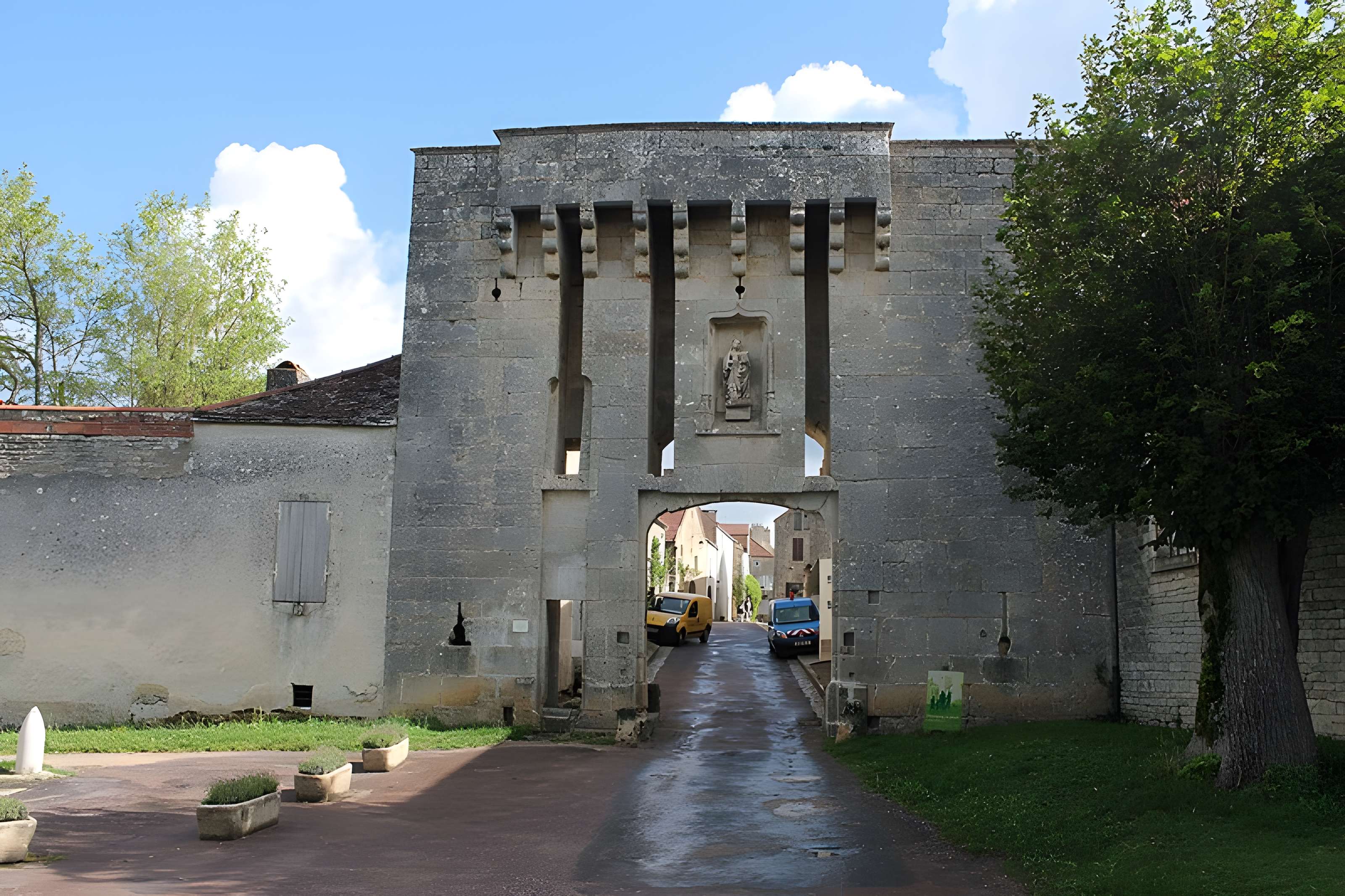 Portes de ville de Flavigny-sur-Ozerain