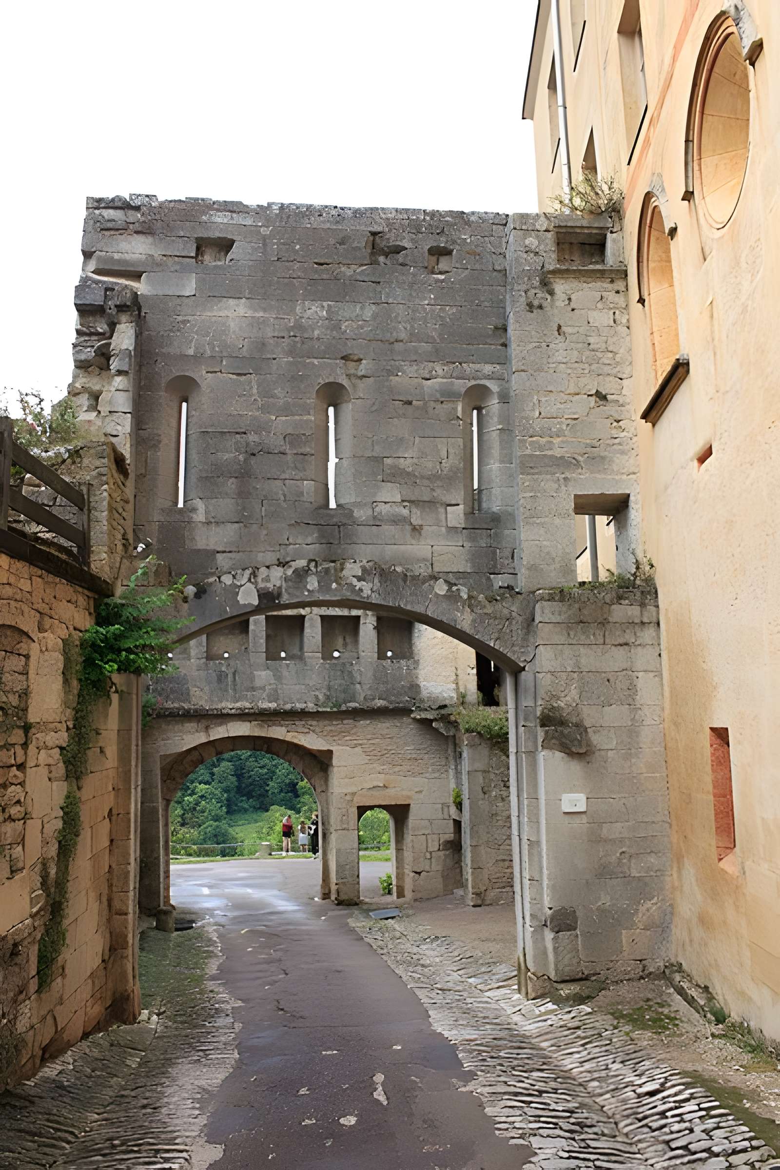 Portes de ville de Flavigny-sur-Ozerain