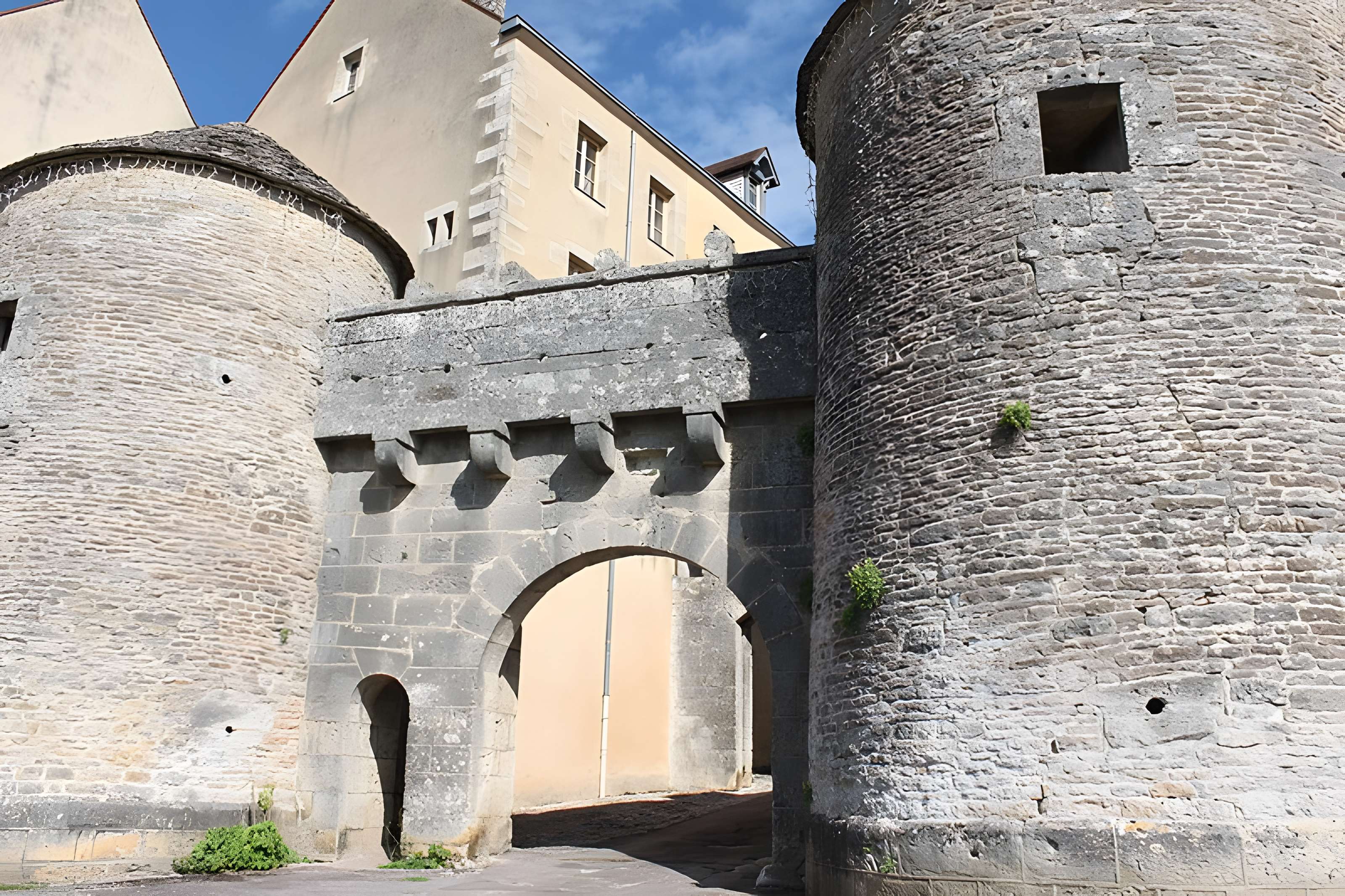 Portes de ville de Flavigny-sur-Ozerain