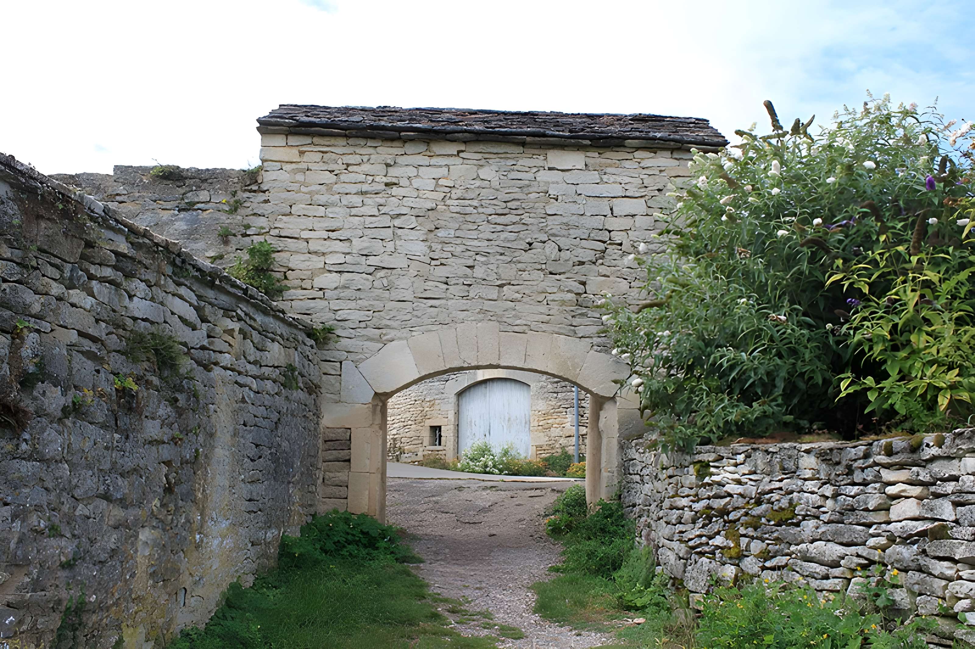 Portes de ville de Flavigny-sur-Ozerain