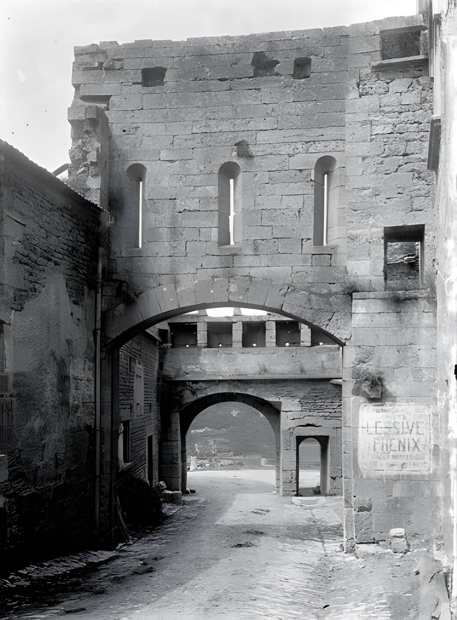 Portes de ville de Flavigny-sur-Ozerain