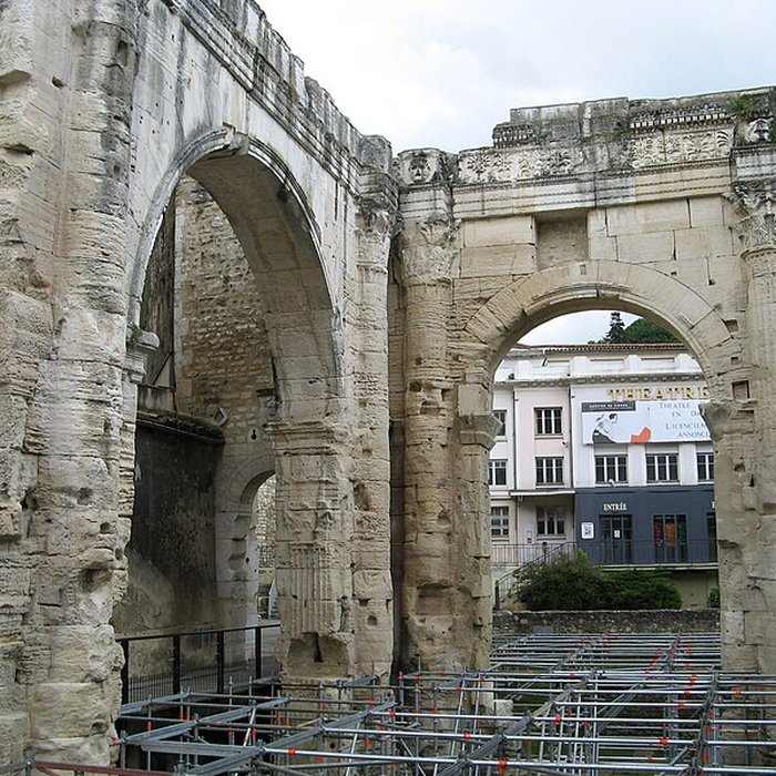 Photo de Portique romain du Forum de Vienne