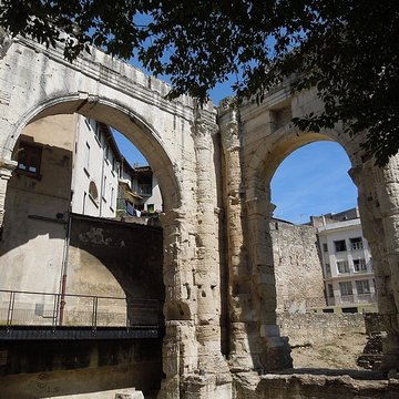 Portique romain du Forum de Vienne