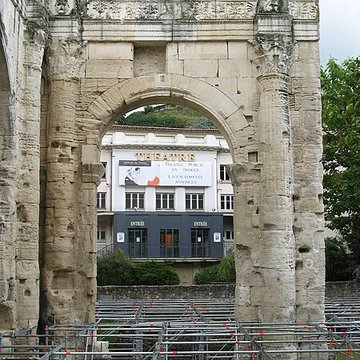 Portique romain du Forum de Vienne