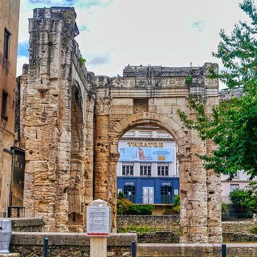 Portique romain du Forum de Vienne