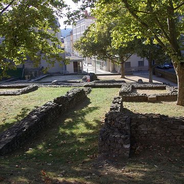 Portique romain du Forum de Vienne