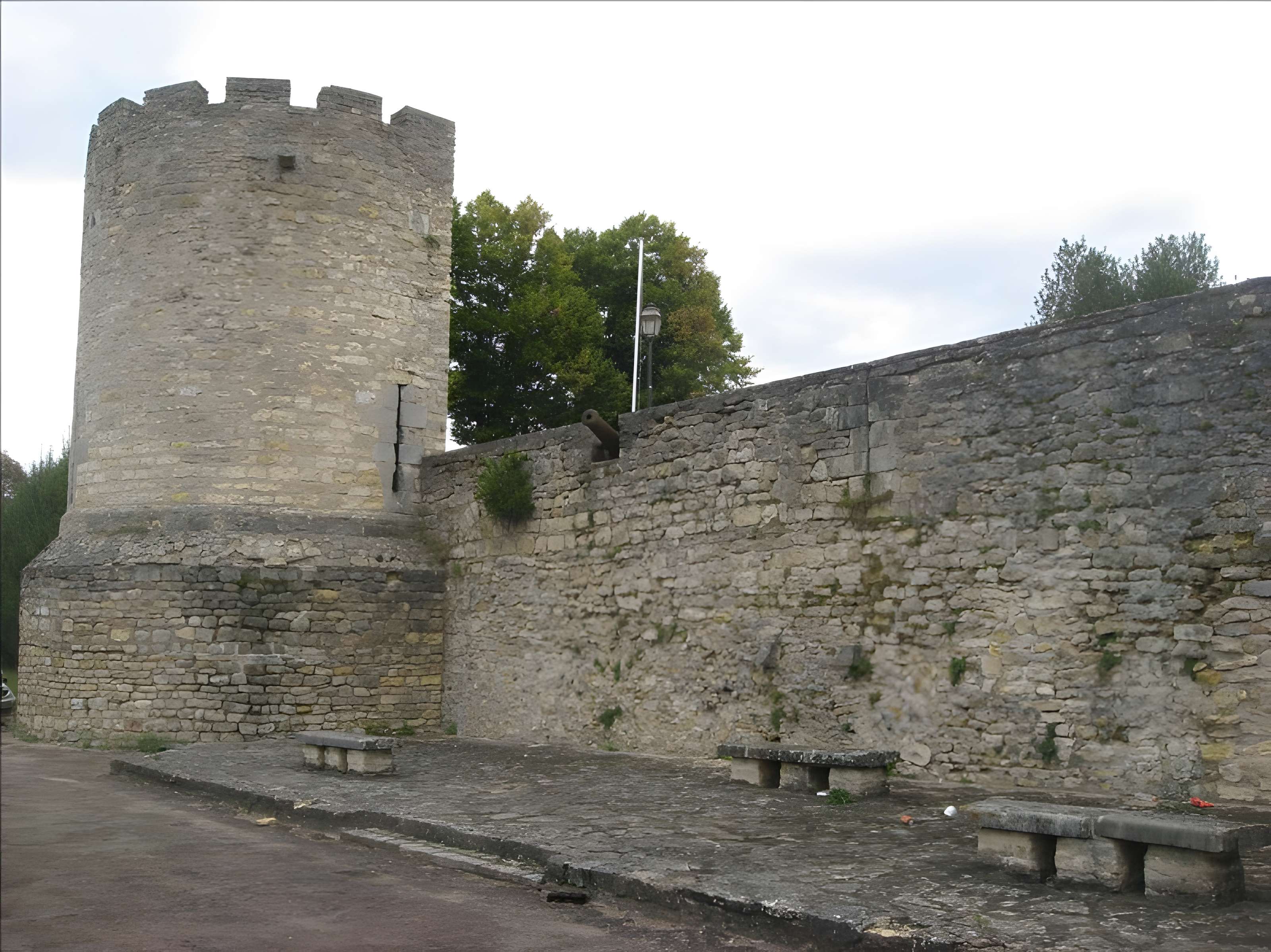 Remparts de Decize