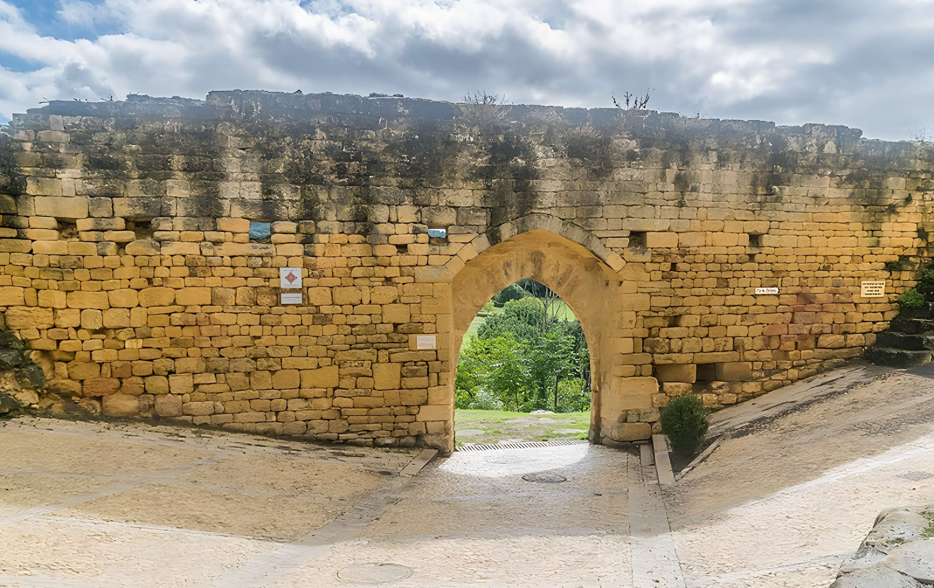 Remparts de Domme
