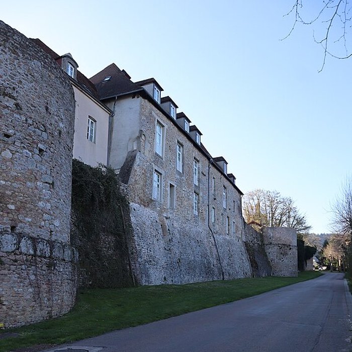 Photo de Remparts romains dAutun