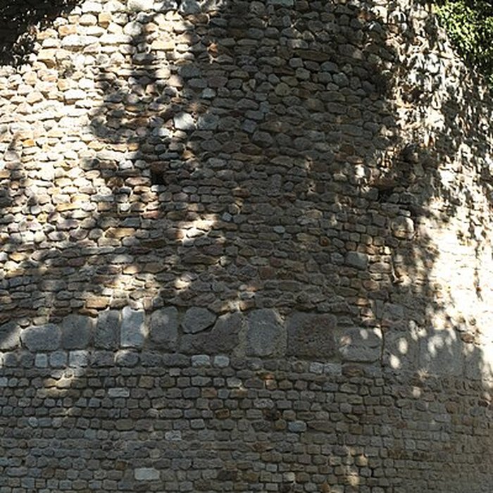 Photo de Remparts romains dAutun