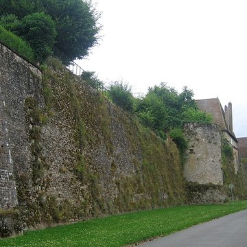 Remparts romains dAutun