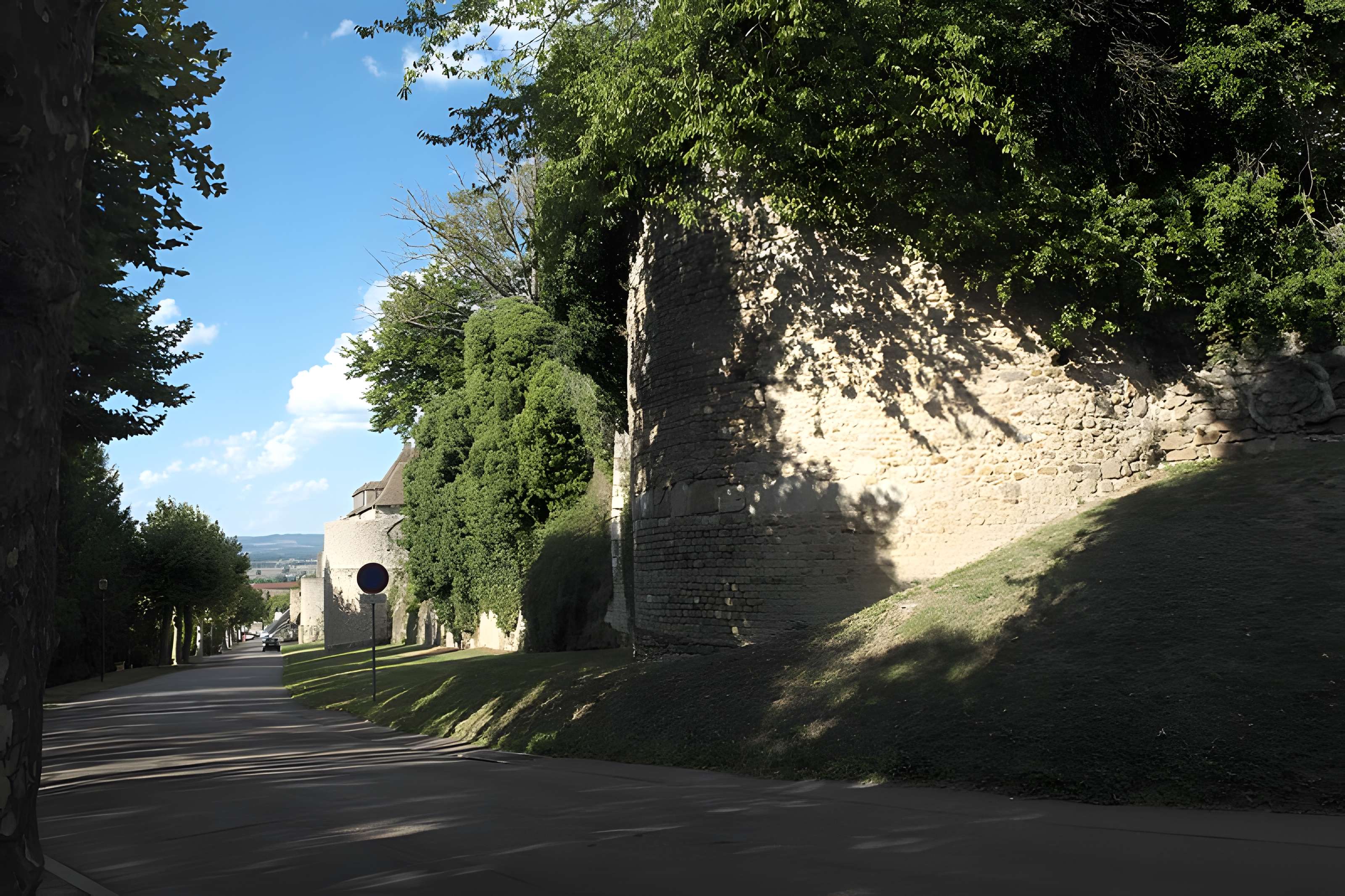 Remparts romains d'Autun