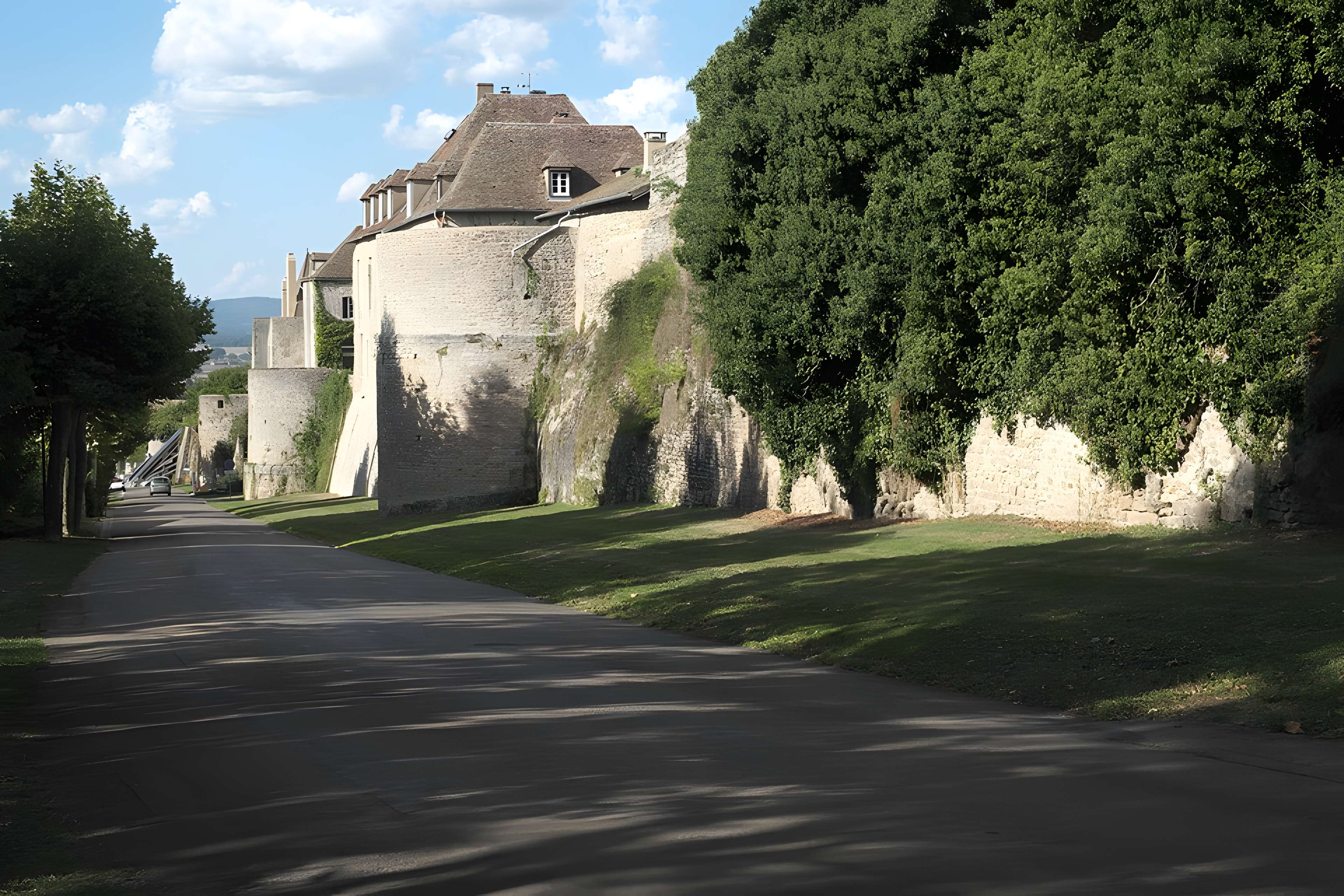 Remparts romains d'Autun