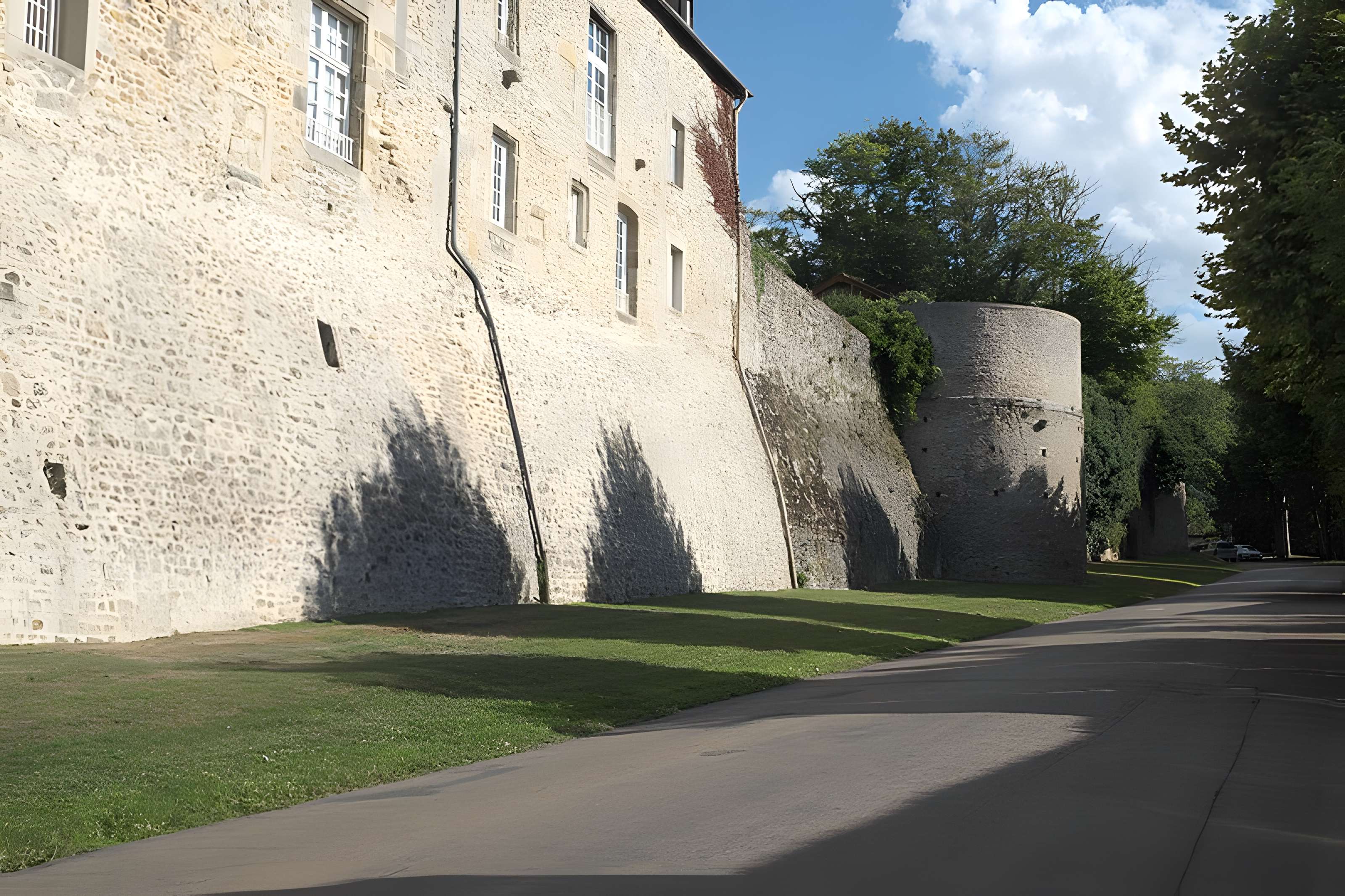 Remparts romains d'Autun