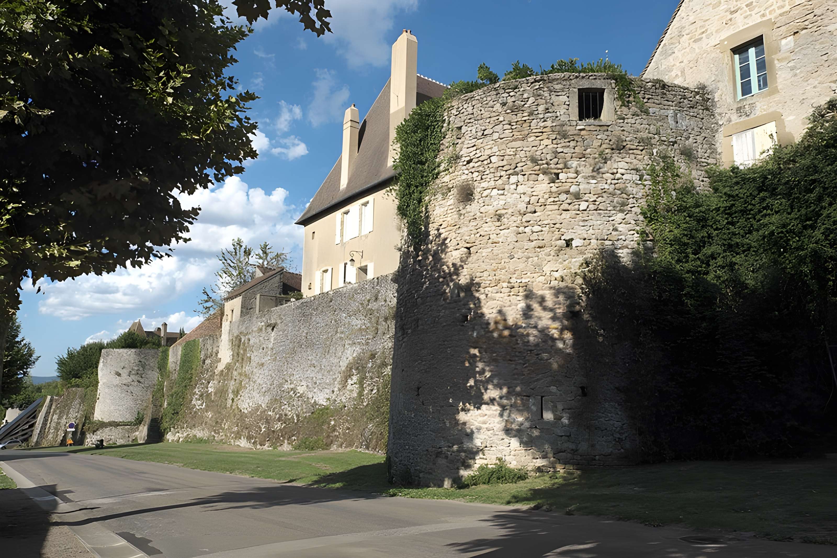 Remparts romains d'Autun