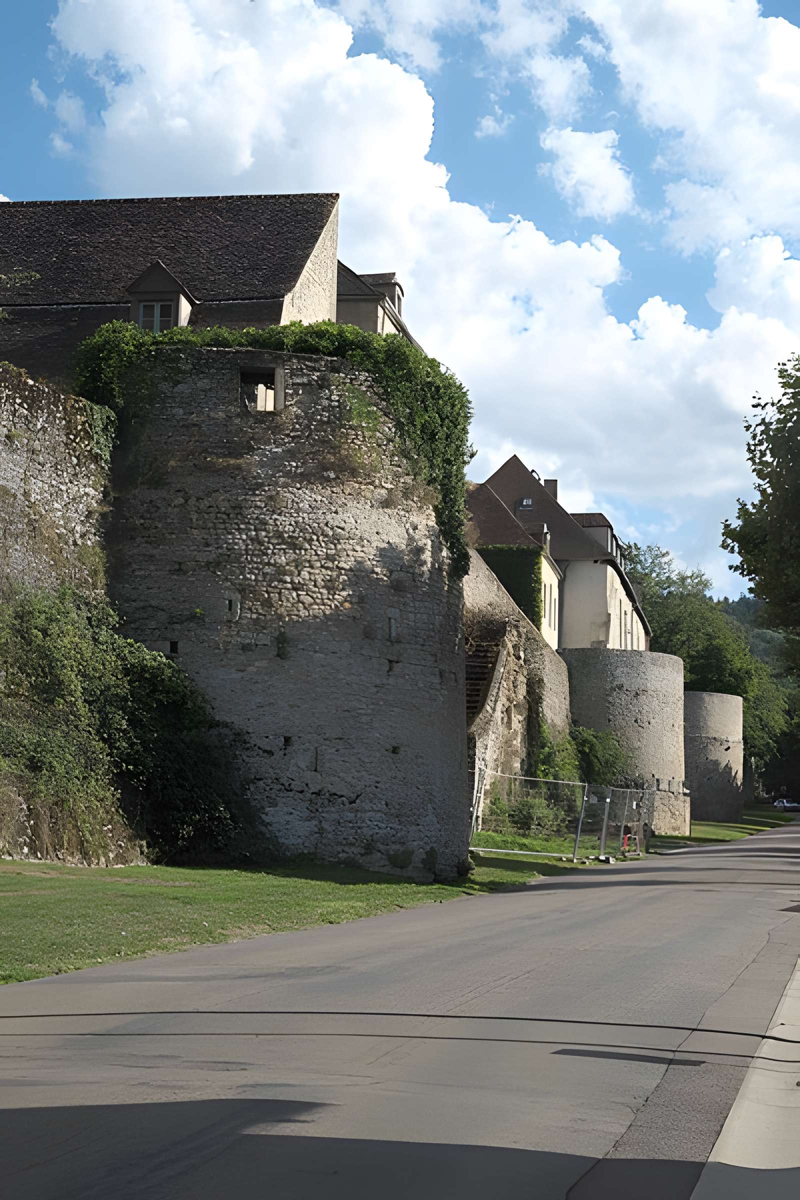 Remparts romains d'Autun