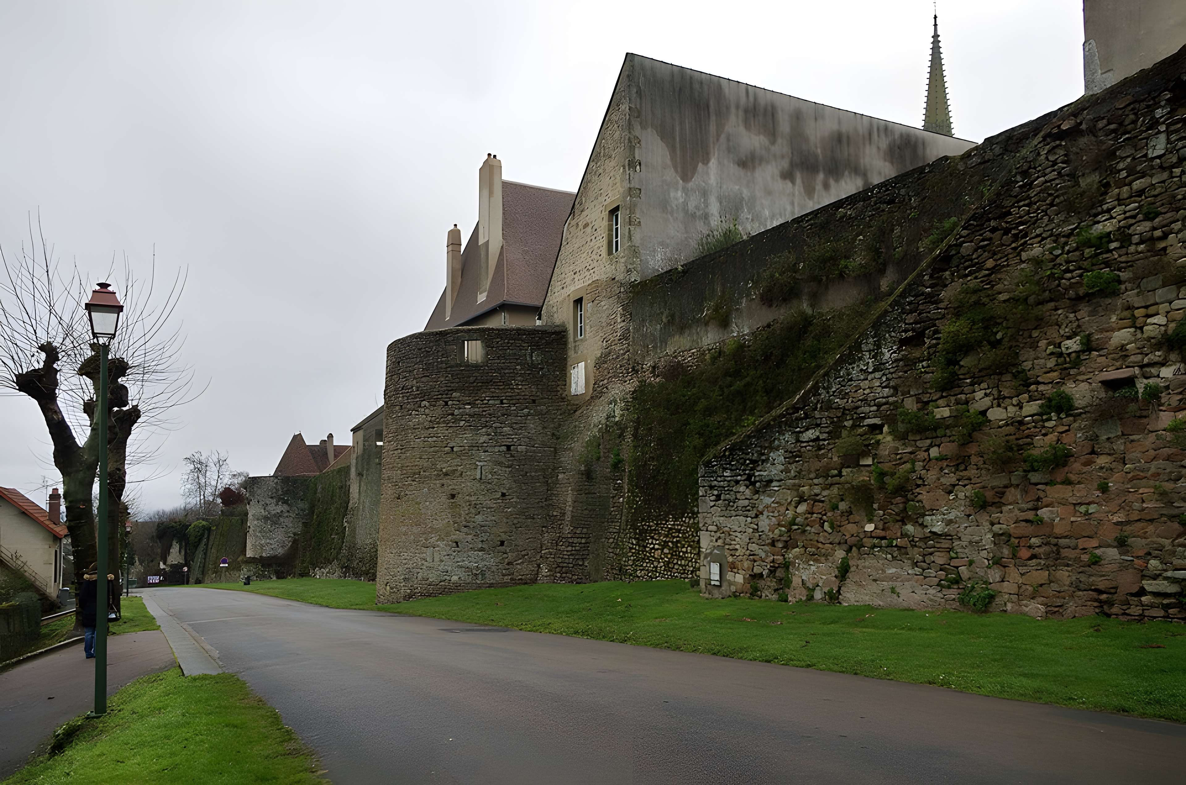 Remparts romains d'Autun