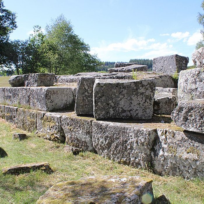 Photo de Ruines gallo-romaines des Cars à Saint-Merd-les-Oussines