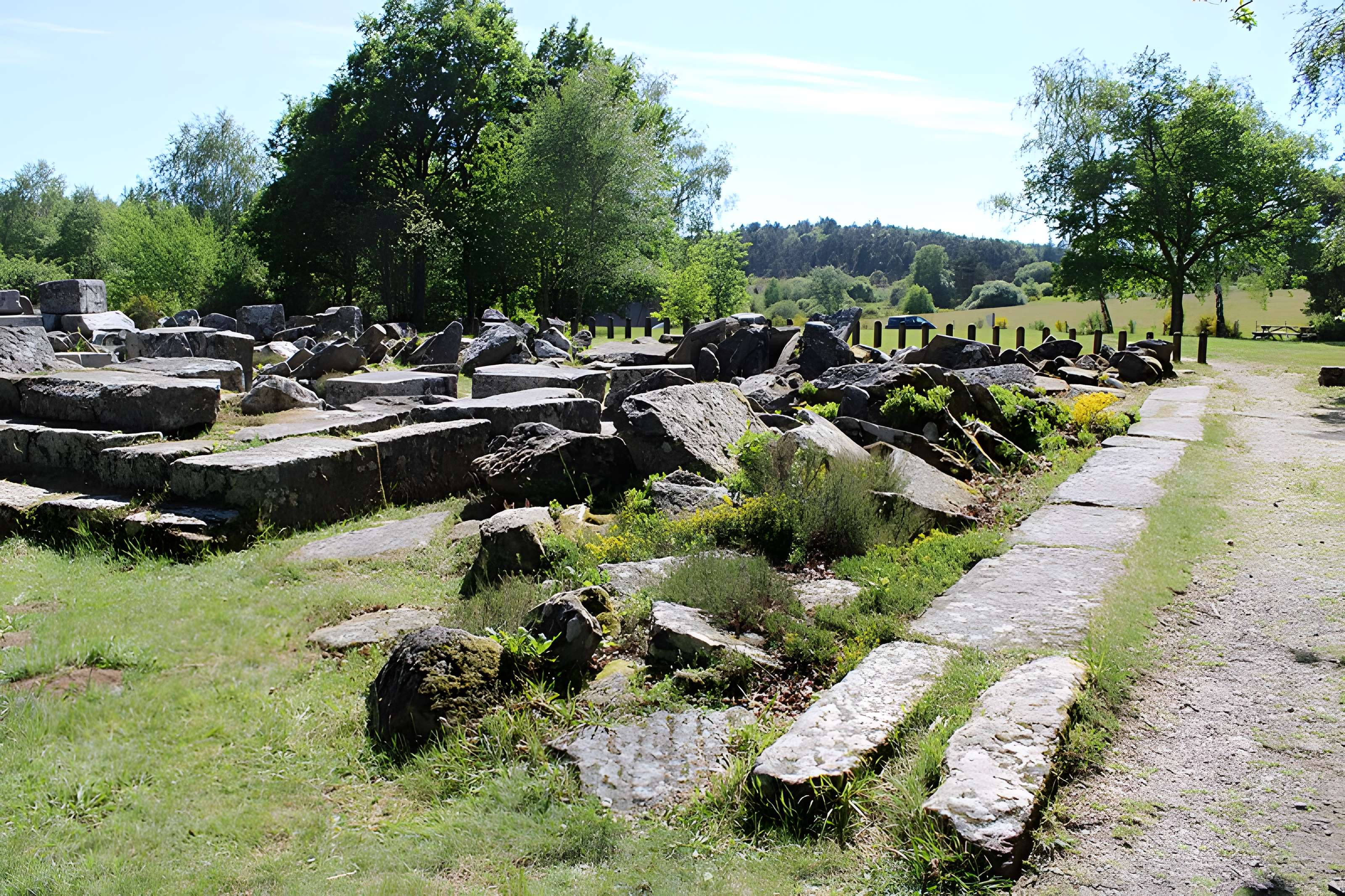 Ruines gallo-romaines des Cars à Saint-Merd-les-Oussines