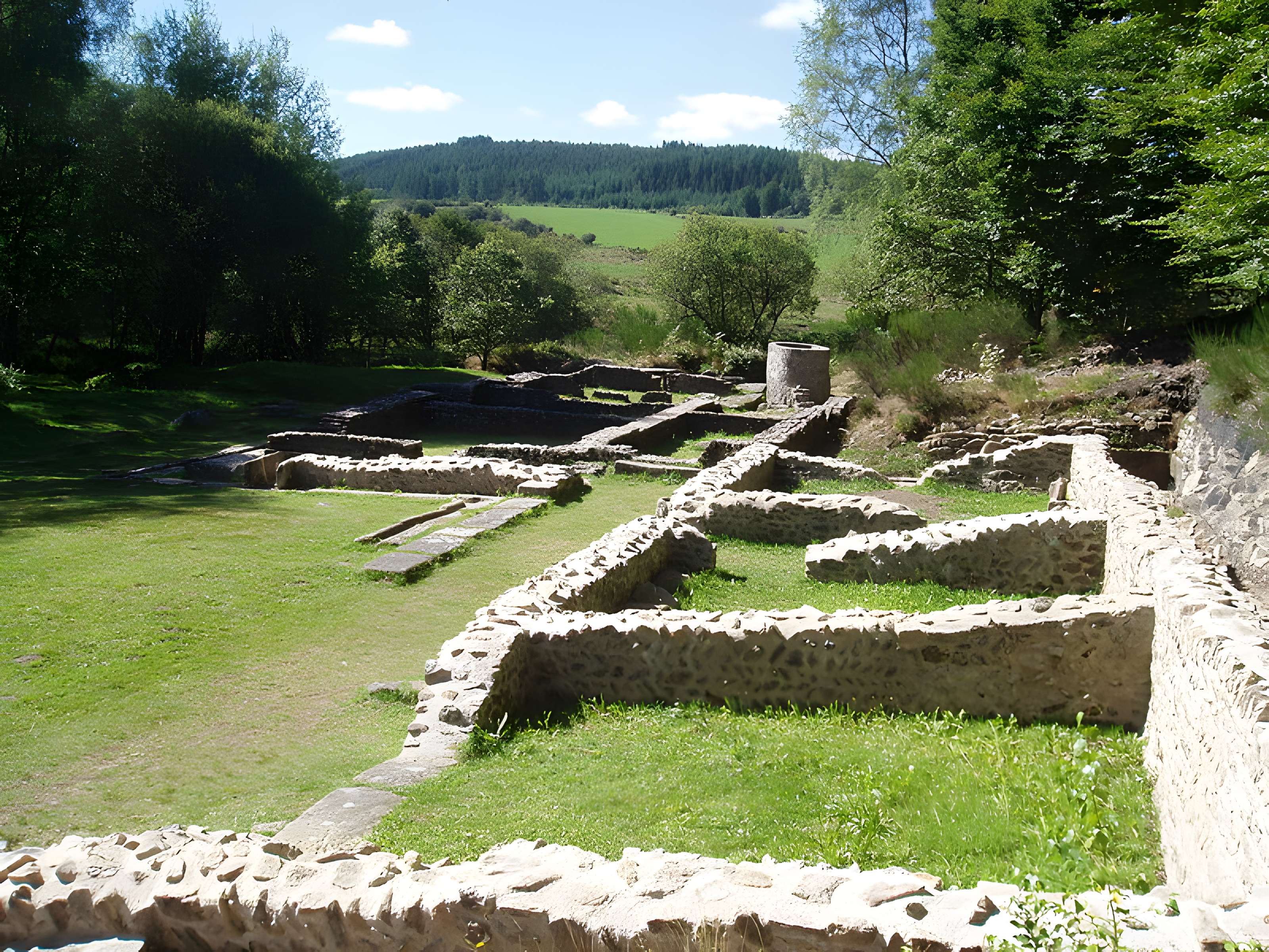 Ruines gallo-romaines des Cars à Saint-Merd-les-Oussines