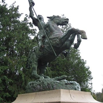 Statue de Jeanne dArc à Montebourg