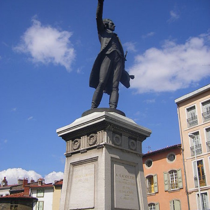 Photo de Statue de Lafayette, située près de la tour Pannessac