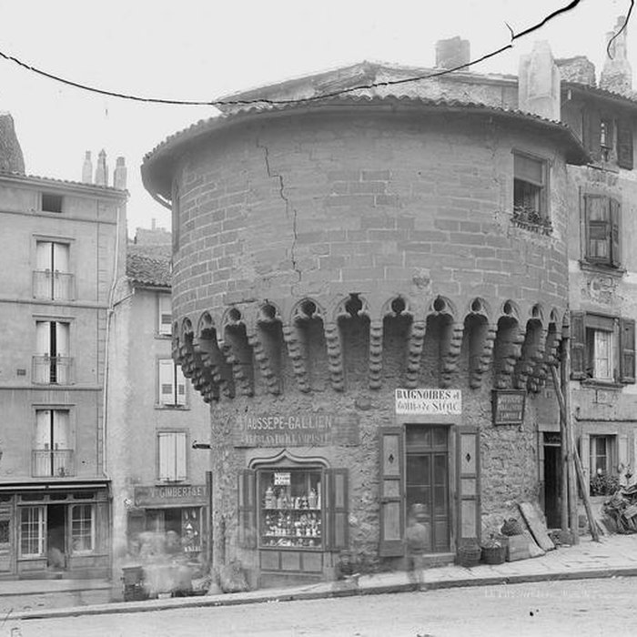 Photo de Statue de Lafayette, située près de la tour Pannessac